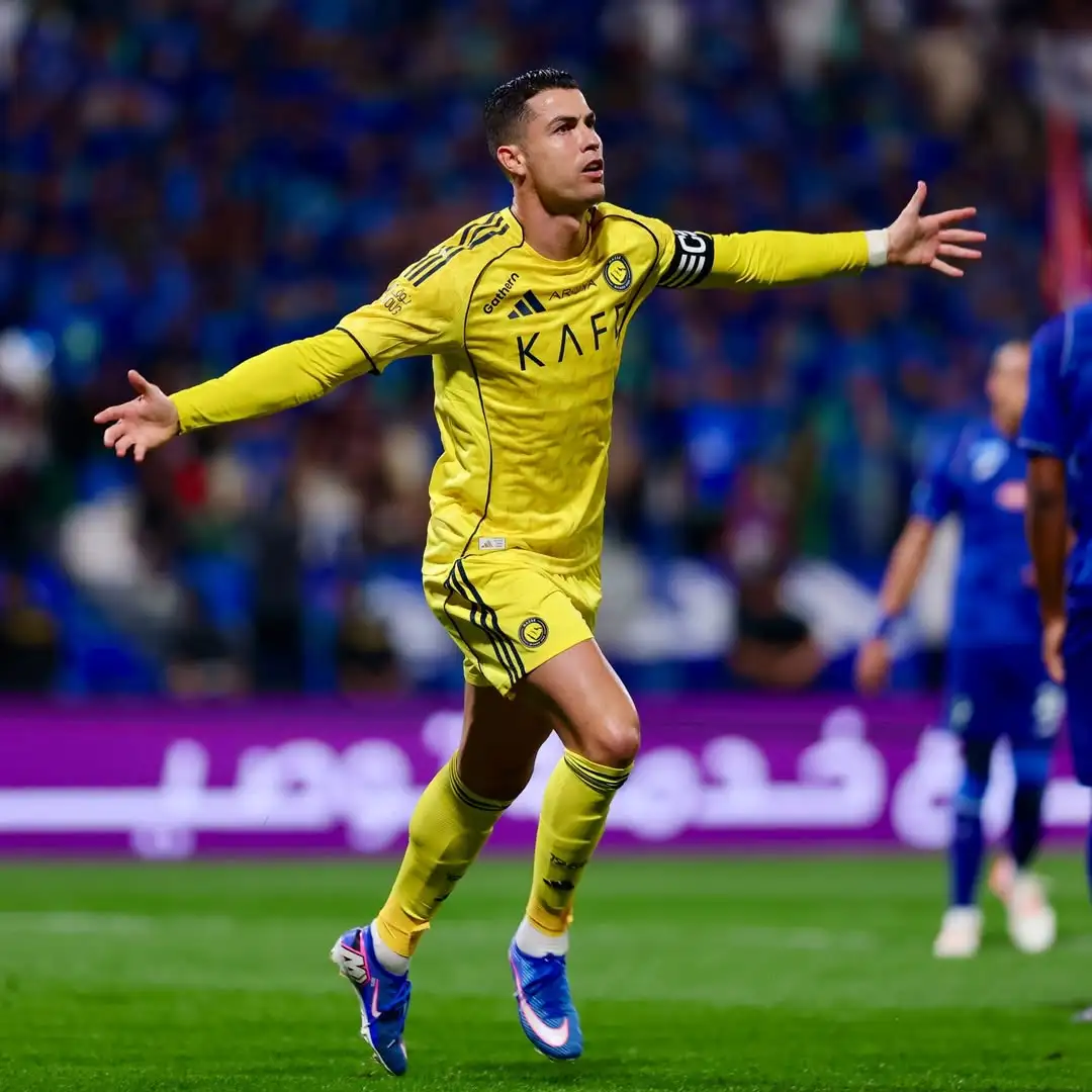 Yiwan28-C罗回归赛场，回归赛场首场状态亮眼，公牛观众沸腾！的简单介绍