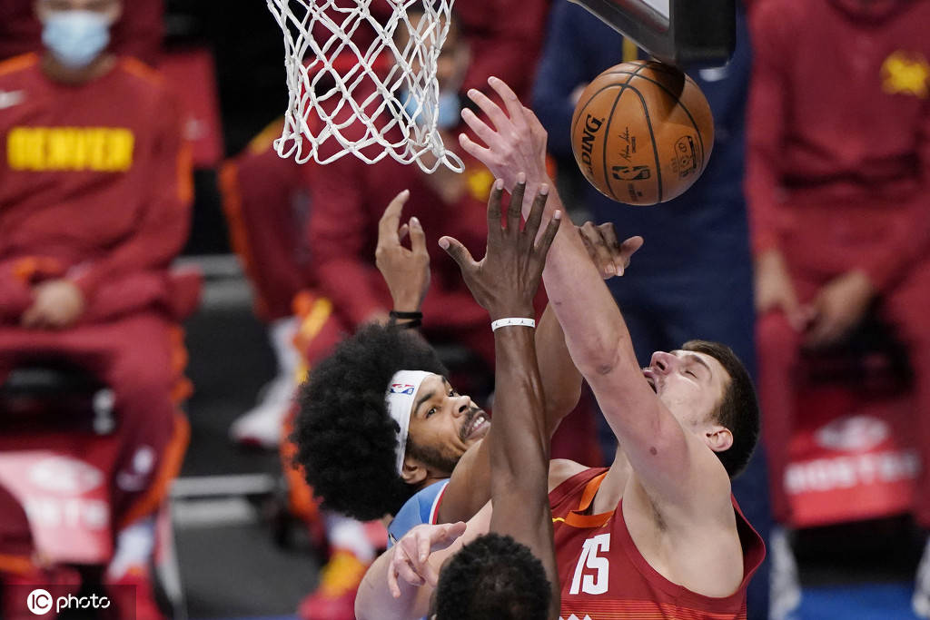 亿万28-关于阿扎伦卡在掘金比赛中逆转,突破纪录引发热议!的信息