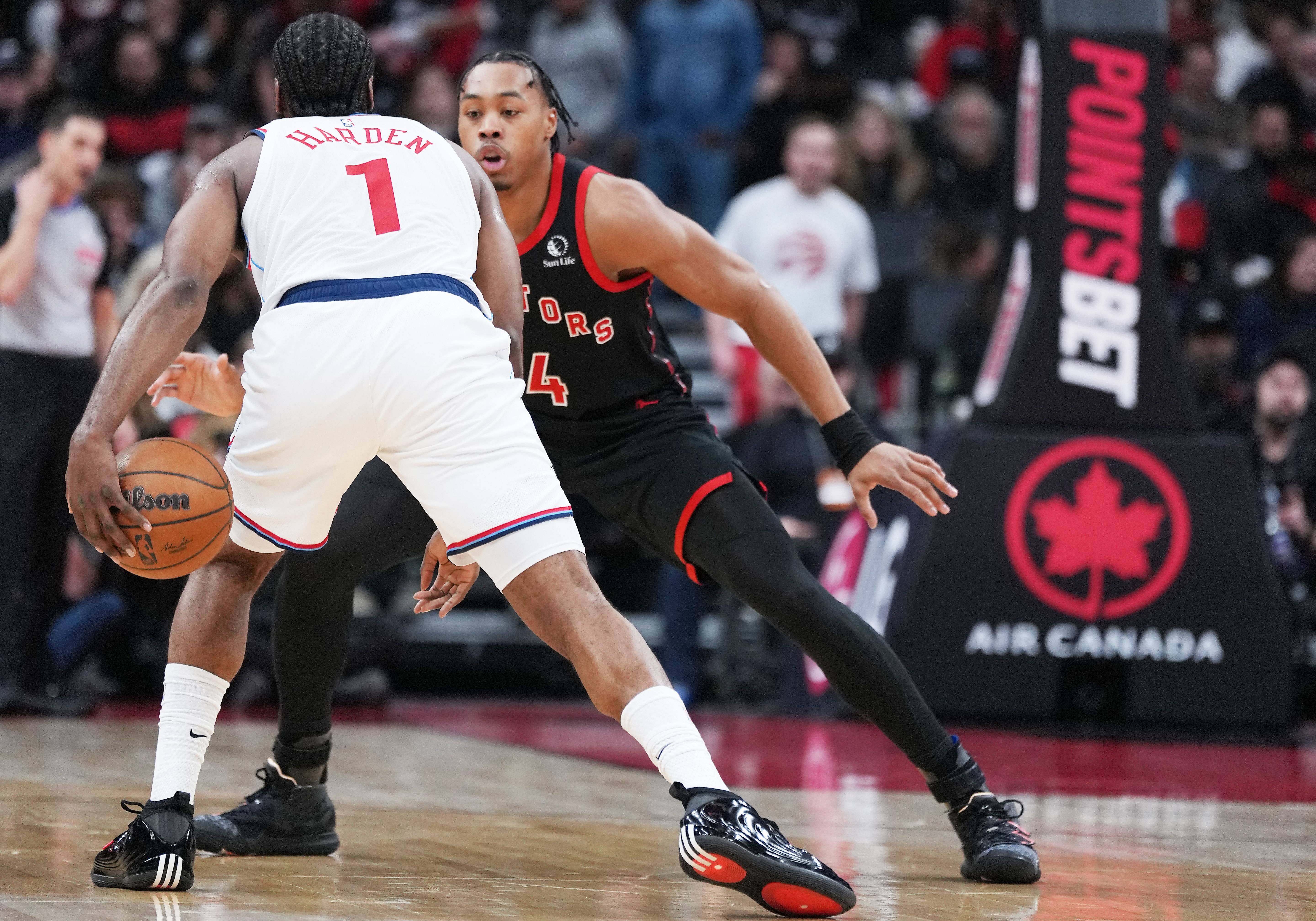 亿万28-关于哈登回归赛场，惊险取胜首场状态亮眼，FPX观众沸腾！的信息