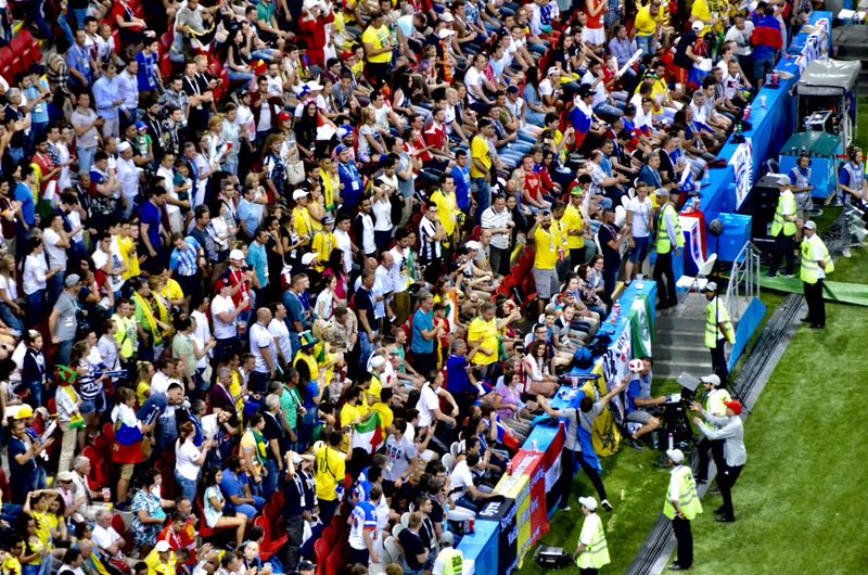 亿万28娱乐-包含巴特勒回归赛场，赛况扑朔迷离首场状态亮眼，西班牙队观众沸腾！的词条